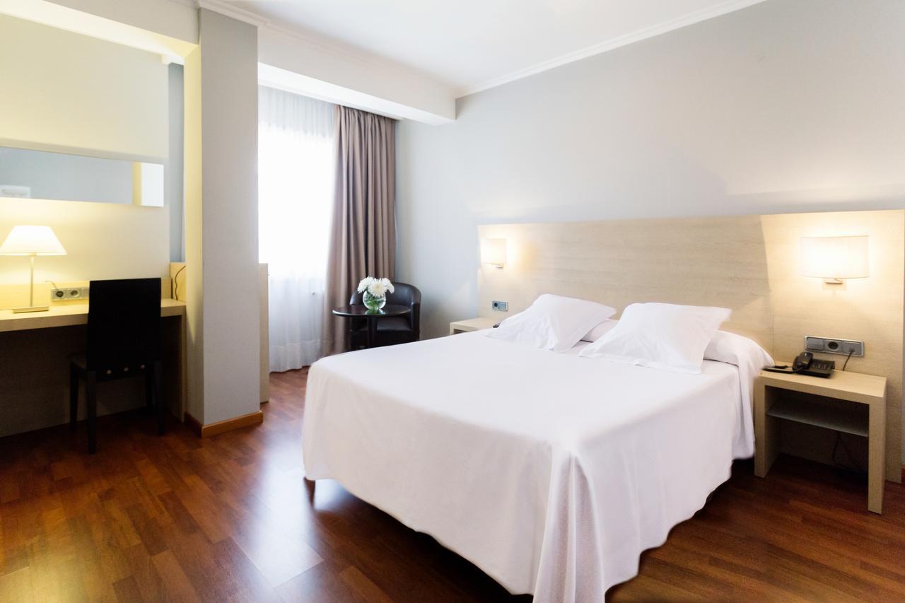 Hotel Valencia 페레올 외부 사진